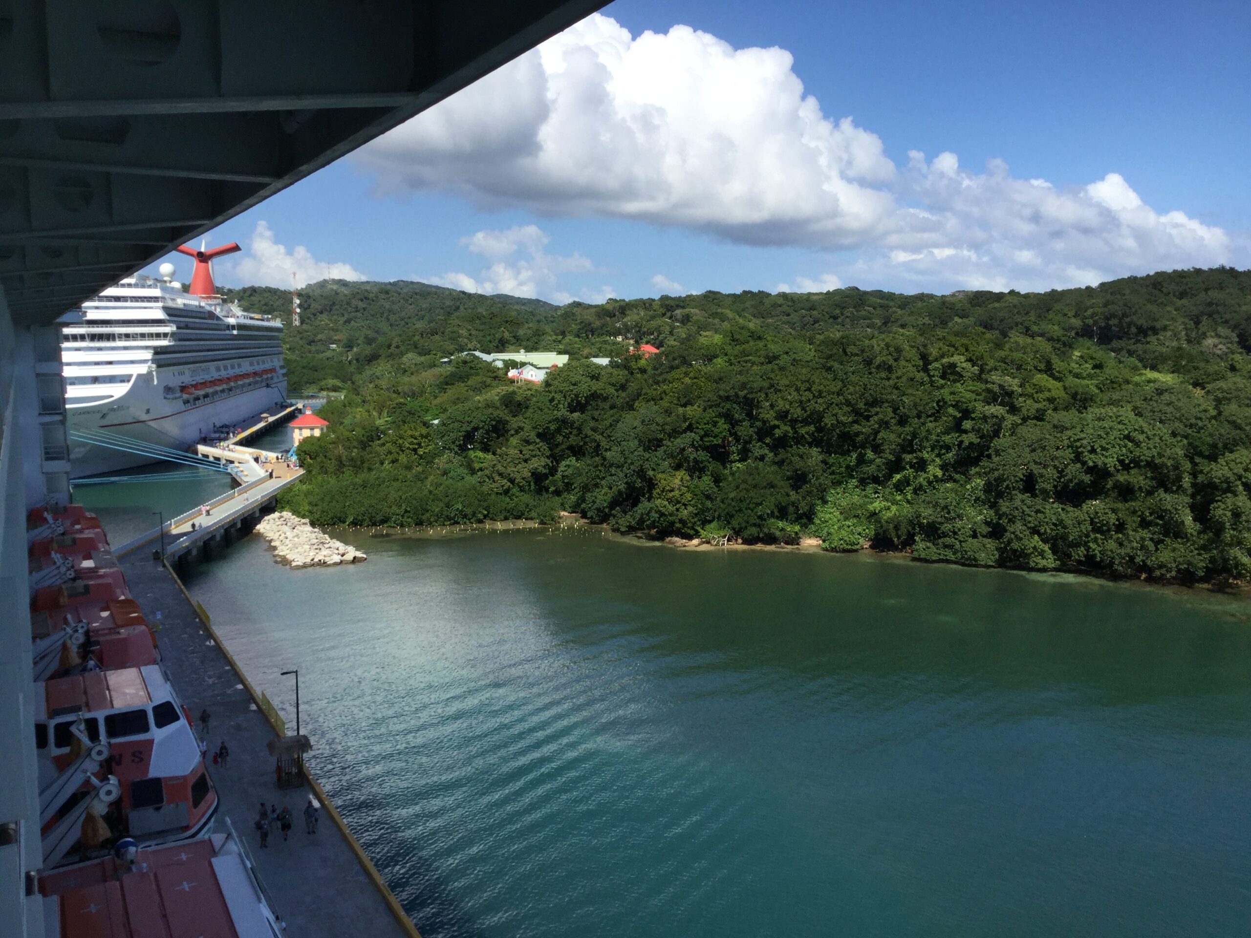 Mahogany Bay - Roatan Honduras